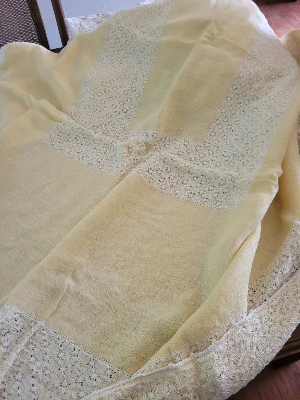 Vintage stunning linen
